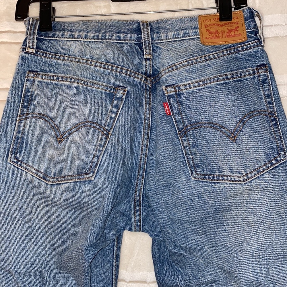 Jeans - Picture 3 of 4